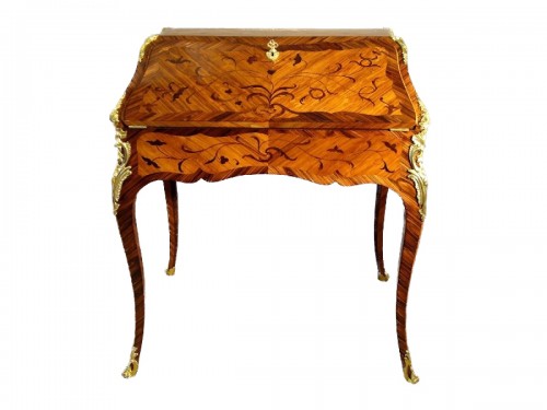 Bureau de pente estampillé PETIT et CAREL d'époque Louis XV