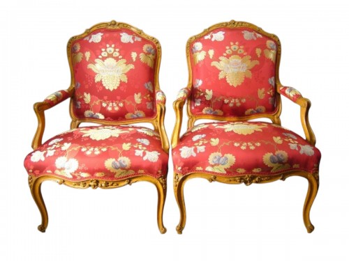 Paire de fauteuils "à la reine" estampillés M. CRESSON d'époque Louis XV