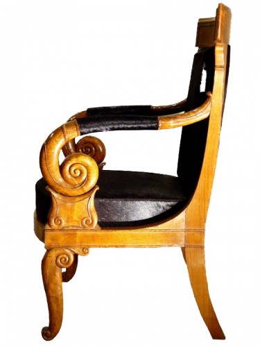 Fauteuil à châssis d'époque Restauration