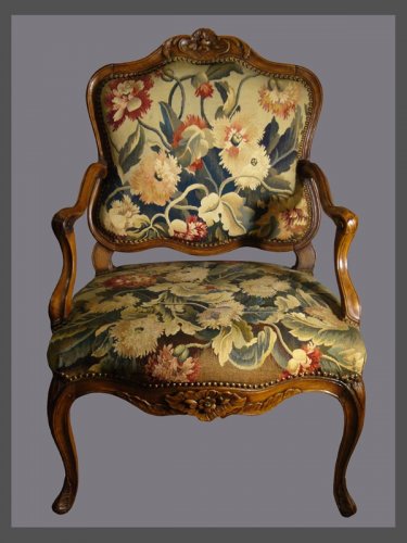 XVIIIe siècle - Paire de fauteuils à la Reine d'époque XVIIIe siècle