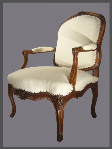 Antiquités - Paire de fauteuils "à la Reine" d'époque Louis XV