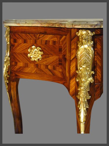 Commode en console à la Régence estampillée R. DUBOIS - Antiquités Rigot et Fils