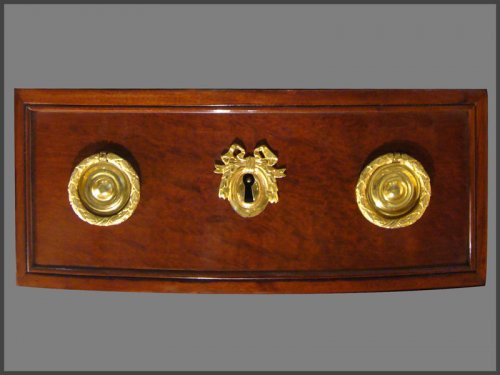 Mobilier Console - Console demi-lune en acajou d'époque Louis XVI estampillée Ohneberg
