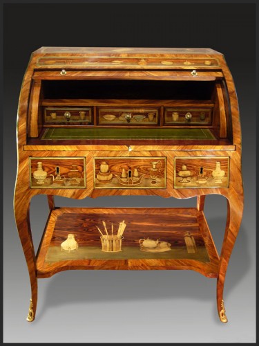 Mobilier Bureau et Secrétaire - Bureau cylindre d'époque milieu du XVIIIe siècle estampillé P. ROUSSEL