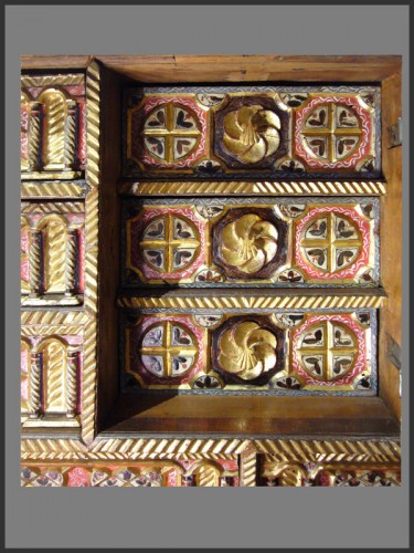 Mobilier Cabinet & Coffre - Bargueno espagnol et son piètement d'époque XVIIe siècle