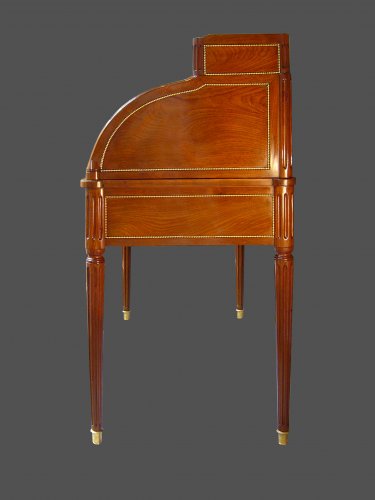 XVIIIe siècle - Bureau cylindre d'époque Louis XVI