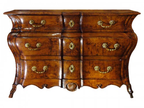 Commode bressane d'époque du premier tiers du XVIIIe siècle