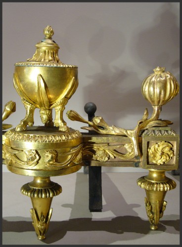 Objet de décoration  - Paire de chenets d'époque Louis XVI