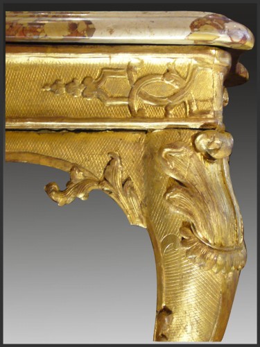 Table-console en bois sculpté et doré d'époque Régence - Antiquités Rigot et Fils