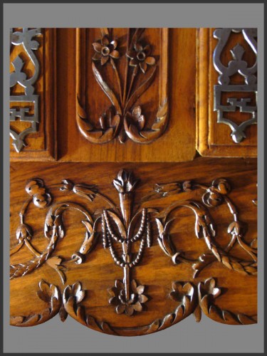 Antiquités - Armoire provençale d'époque seconde moitié du XVIIIe siècle