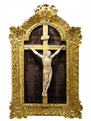 Christ en ivoire d'époque XVIIIe siècle