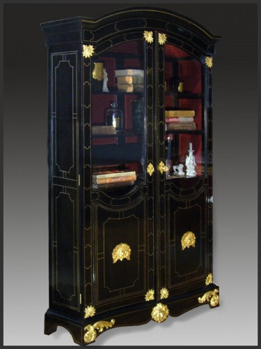 Bibliothèque en armoire d'époque Régence - Mobilier Style Régence