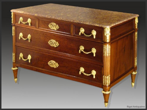 Commode d'époque Louis XVI estampillée de Guillaume BENEMAN - Mobilier Style Louis XVI