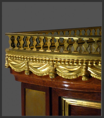 Paire d'encoignures en console d'époque Louis XVI estampillées Georges JACOB - Louis XVI