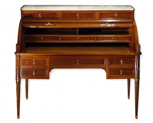 Bureau cylindre en acajou massif, placage d'acajou d'époque Louis XVI - Mobilier Style Louis XVI