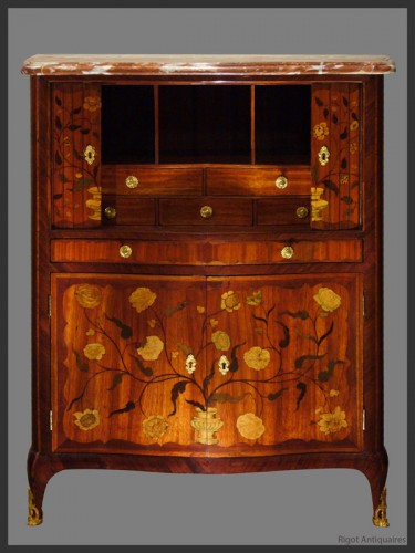 Secrétaire marqueté d'époque Louis XV estampillé Denis GENTY - Mobilier Style Louis XV