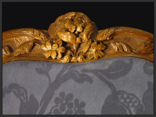 Canapé corbeille fonçé de canne d'époque Louis XV - Attribué à Canot à Lyon (1721-1786)  - Sièges Style Louis XV