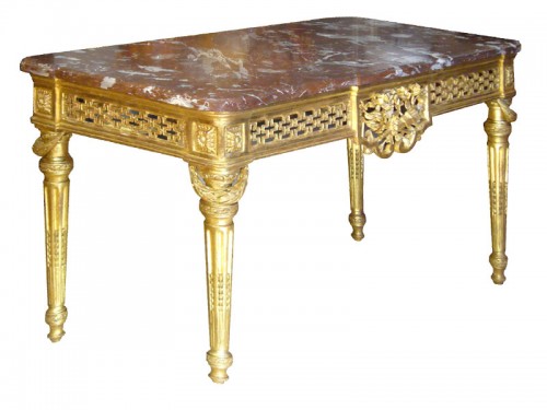 Table de milieu en bois sculpté et doré d'époque Louis XVI