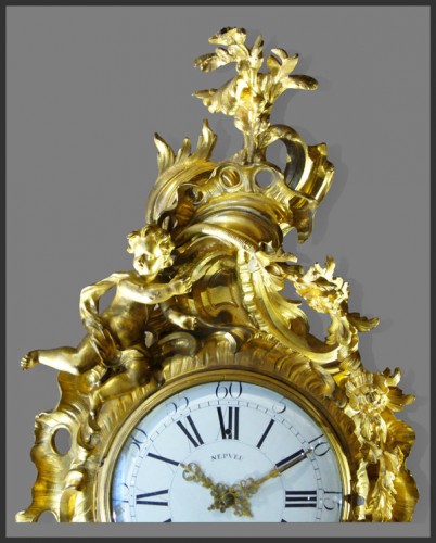 Cartel d'applique signé NEPVEU d'époque Louis XV - Horlogerie Style 