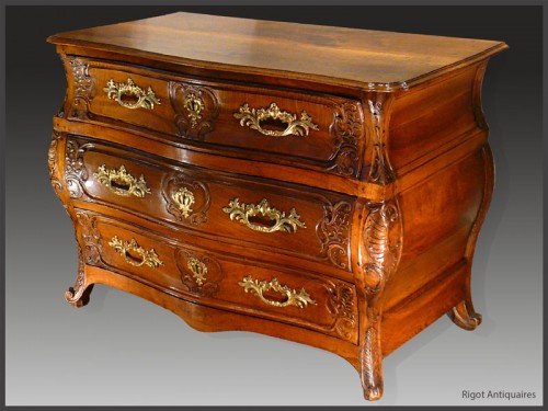 Commode lyonnaise d'époque Louis XV - Louis XV