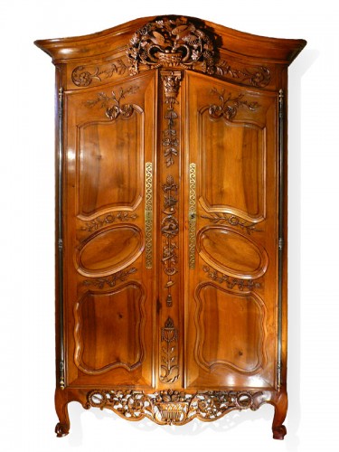 Armoire provençale d'époque fin XVIIIe siècle