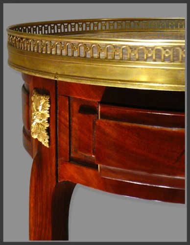 Mobilier Table & Guéridon - Guéridon en acajou et placage d'acajou estampillé G. JACOB d'époque Louis XVI