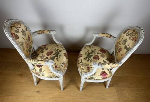 Pair of Louis XVI armchairs stamped I.B.SENE  - 