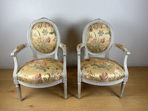 Antiquités - Pair of Louis XVI armchairs stamped I.B.SENE 