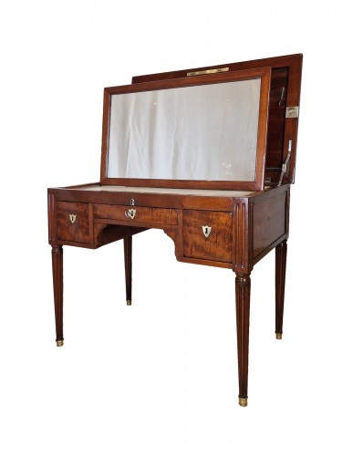 Bureau, coiffeuse à mécanisme d’époque Louis XVI attribué à Caspar Schneider