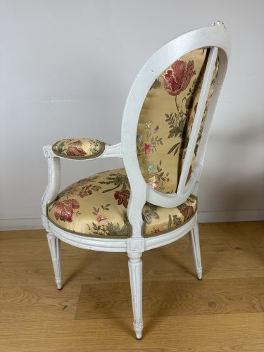 A Louis XVI armchairs stamped OTHON 18th Century  - Louis XVI