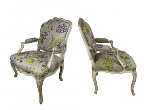 A Louis XV armchairs stamped C.L Burgat mid-18th Cent 