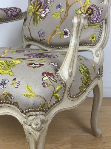 Antiquités - A Louis XV armchairs stamped C.L Burgat mid-18th Cent 