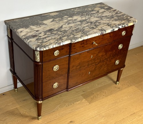 Furniture  - A Louis XVI mahogany commode, stamped by Jean-François Leleu