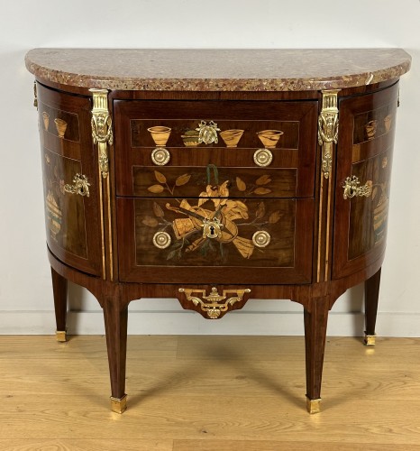 A Louis XVI demi-lune  commode  Stamped Fidelys Schey, Late 18th century - Furniture Style Louis XVI