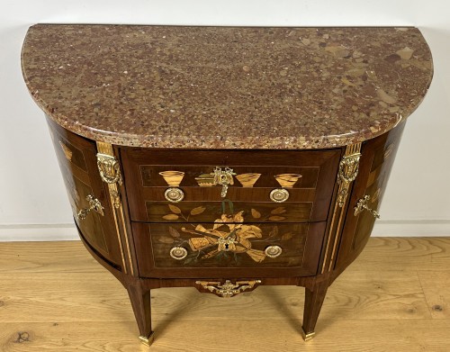 18th century - A Louis XVI demi-lune  commode  Stamped Fidelys Schey, Late 18th century
