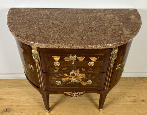 XVIIIe siècle - Commode demi-lune d’époque louis XVI estampillée de Fidelys Schey