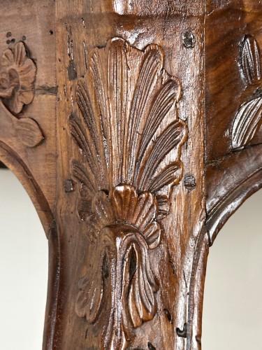 Antiquités - Table à gibier en console de la vallée du Rhône d'époque Louis XV