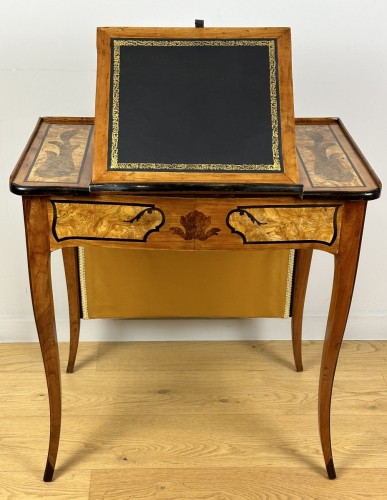 Jean-françois Hache - Louis XV Period Reading Table - Furniture Style Louis XV