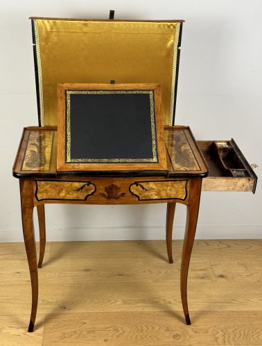 Mobilier Table & Guéridon - Table liseuse estampillée Jean-François Hache d'époque Louis XV