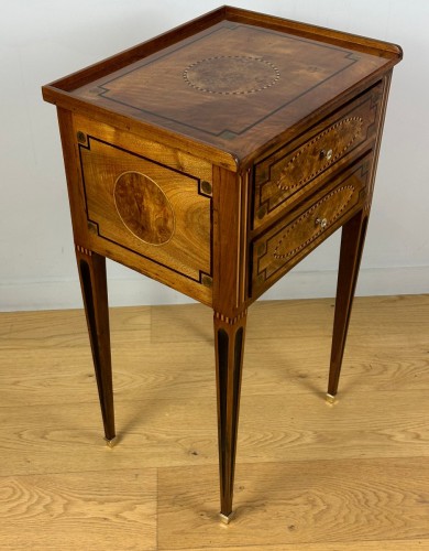 Furniture  - Table de salon Louis XVI estampillée Hache fils à Grenoble