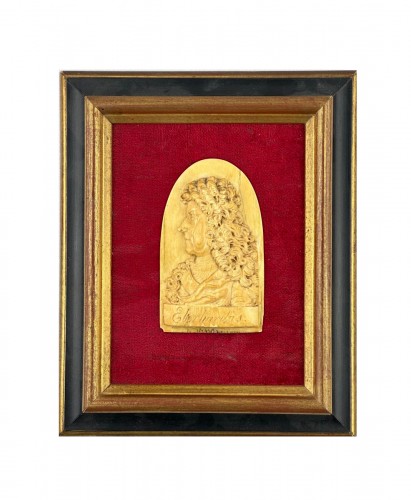 Plaquette en ivoire sculptée en bas-relief XVIIe siècle