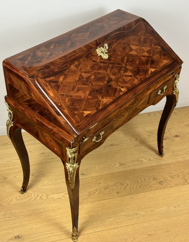 Early Louis XV  bureau de pente attributed to Pierre Migeon Ii. - Furniture Style Louis XV