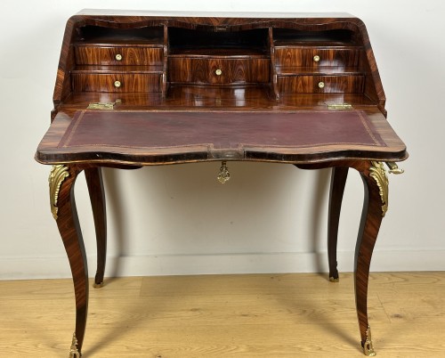 18th century - Early Louis XV  bureau de pente attributed to Pierre Migeon Ii.