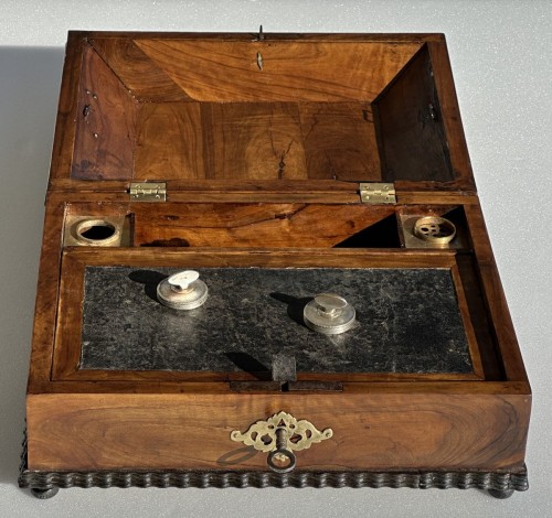 Antiquités - A Louis XIV travel writing case 