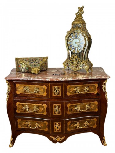 Commode marquetée d’époque Louis XV