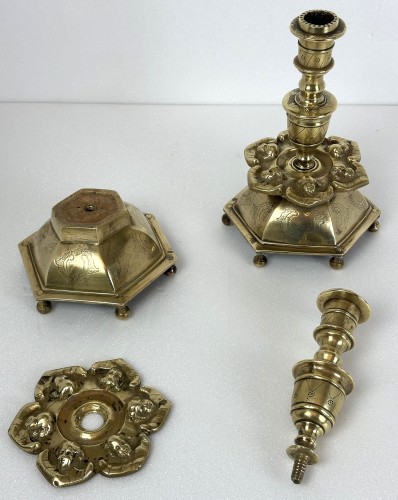 Antiquités - A Holy Roman Empire pair of bronze candlesticks, early 17th century