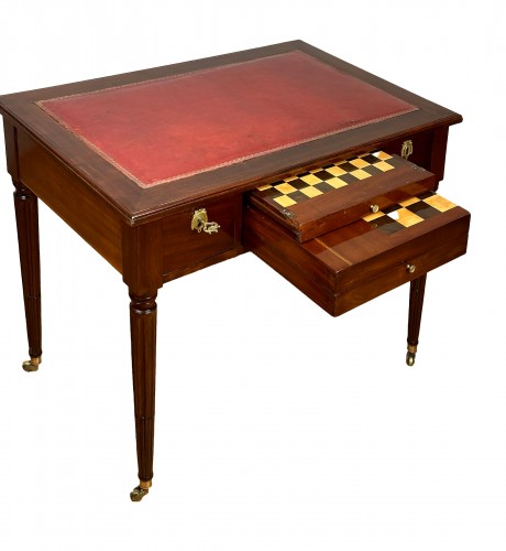 Petit bureau de boudoir à évolution, de jeux d’époque Louis XVI vers 1780