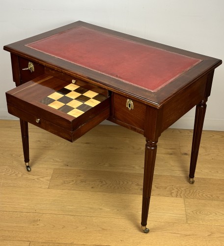 A Louis XVI  small desk-game of boudoir with evolution 18th Century circa 1 - Furniture Style Louis XVI