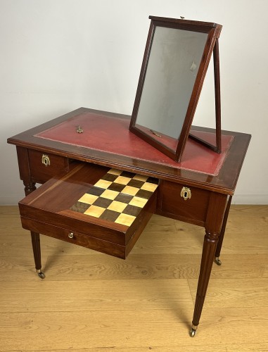 Petit bureau de boudoir à évolution, de jeux d’époque Louis XVI vers 1780 - Sérignan Antiquités