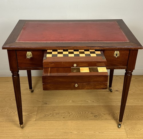 Antiquités - Petit bureau de boudoir à évolution, de jeux d’époque Louis XVI vers 1780